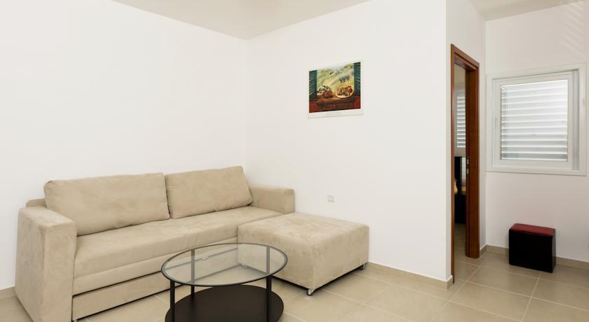 Апартаменты Home4Trip Bat Yam