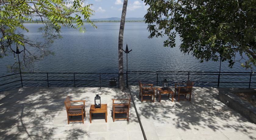 Отель The Lake House