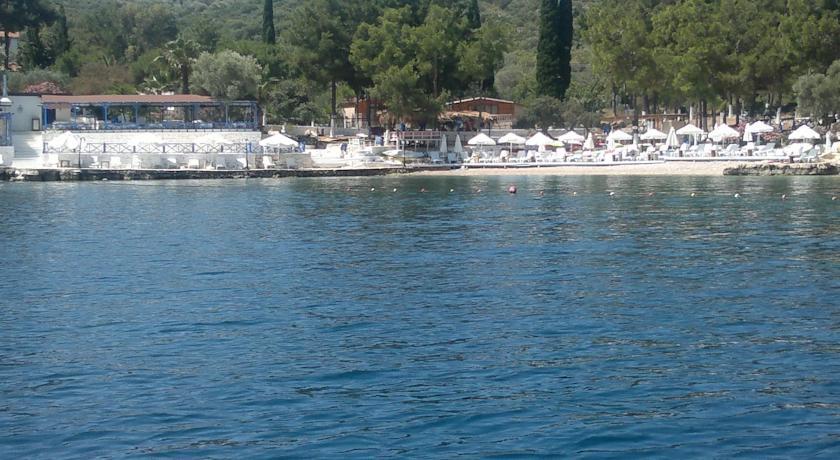 Delos Beach Hotel