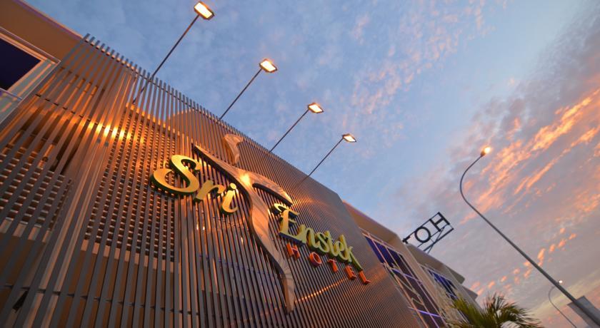 Отель Sri Enstek Hotel near KLIA & KLIA 2