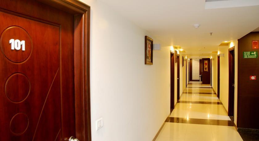 Отель Hotel Orbit