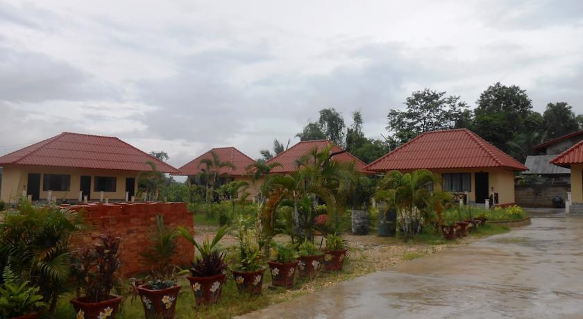 Гостевой дом Phouphet Hotel