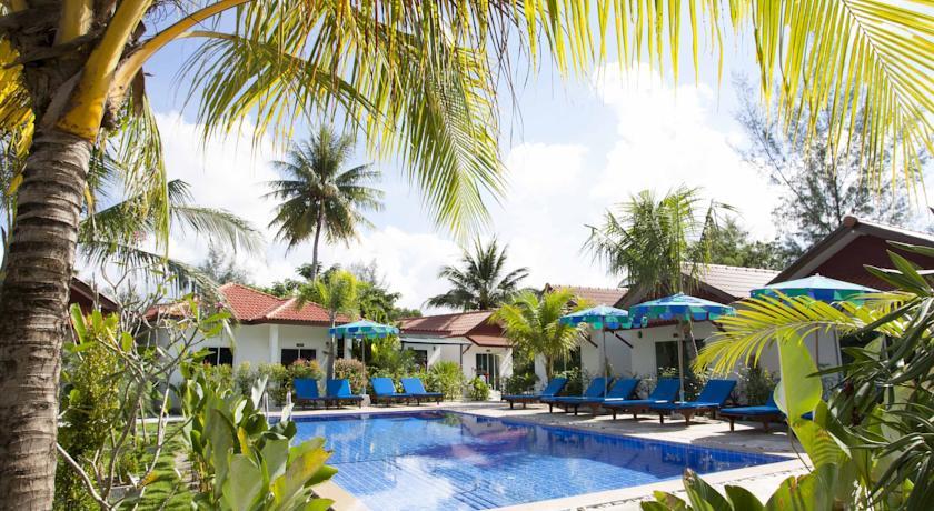 Отель Bangtao Varee Beach