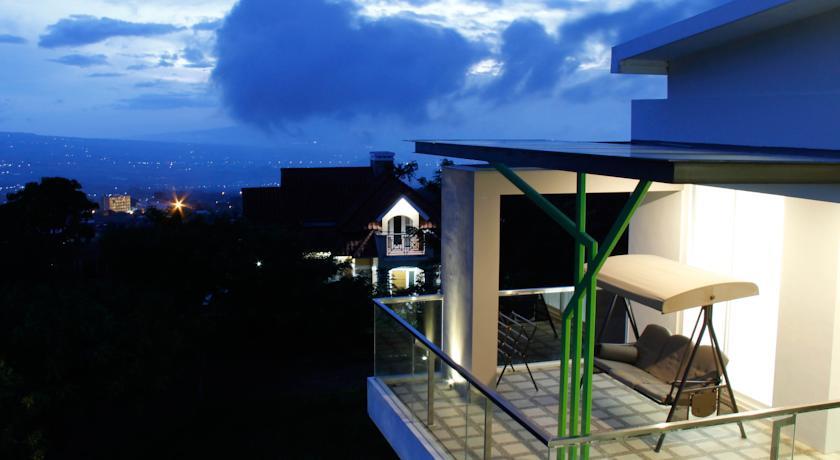 Вилла Group Villa Langit Biru