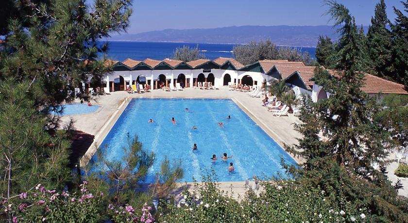 Отель Efem Tatil Köyü