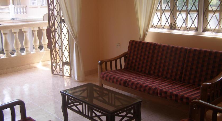 Апартаменты Flower Holiday Home