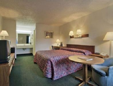 Отель Days Inn Bastrop