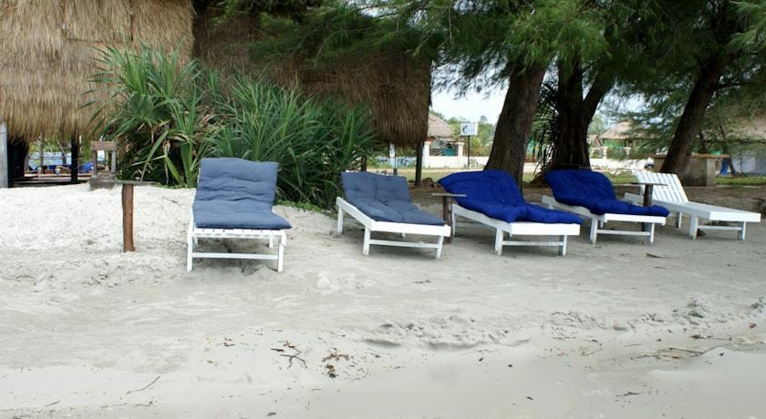FourRest Hostel