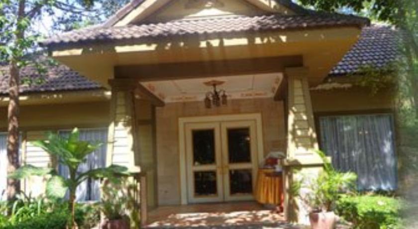 Отель Kirirom Hillside Resort