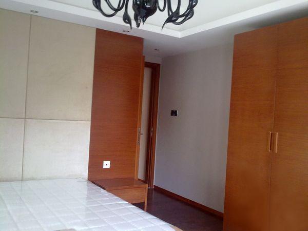 Kunming Lily Apartment