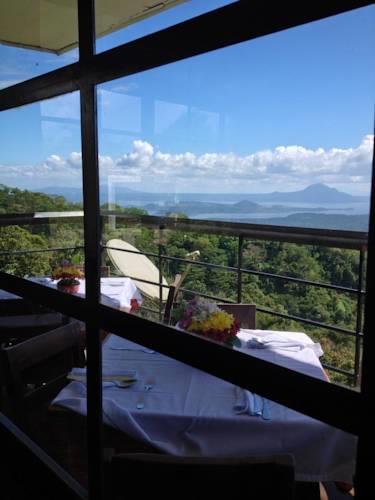 Отель Potter's Ridge Tagaytay Hotel
