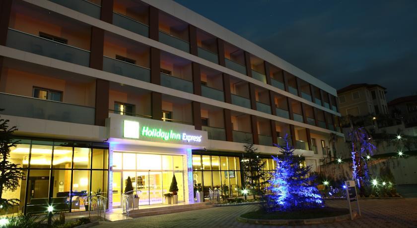 Отель Holiday Inn Express Manisa-West