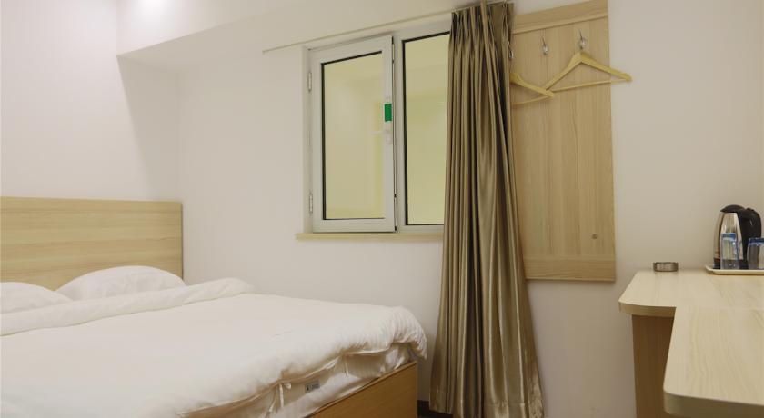 Hometree Theme Hotel
