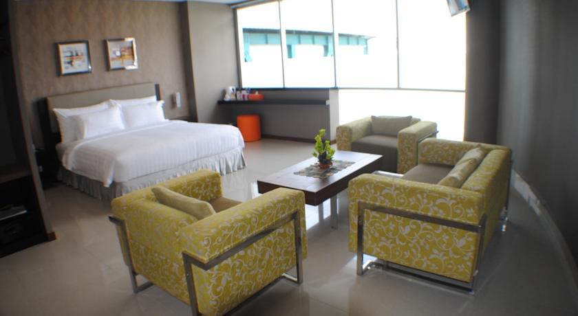 Отель d'primahotel Medan