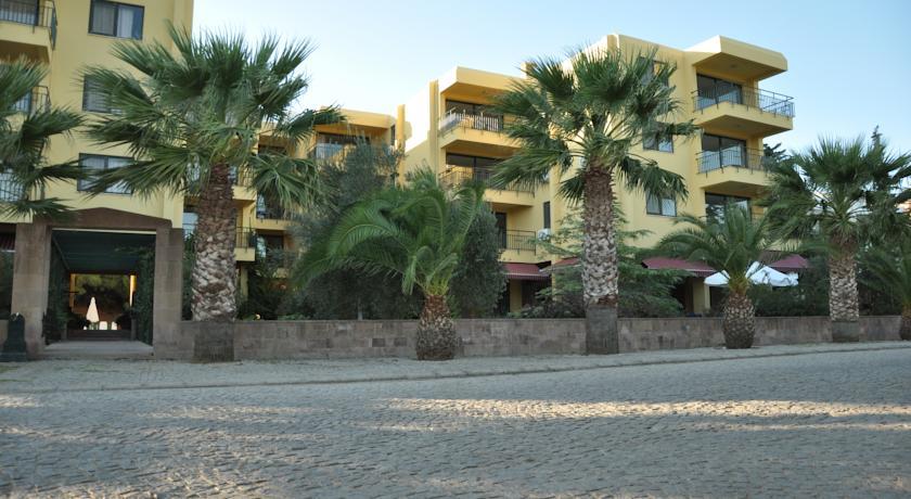 Palm Court Suites