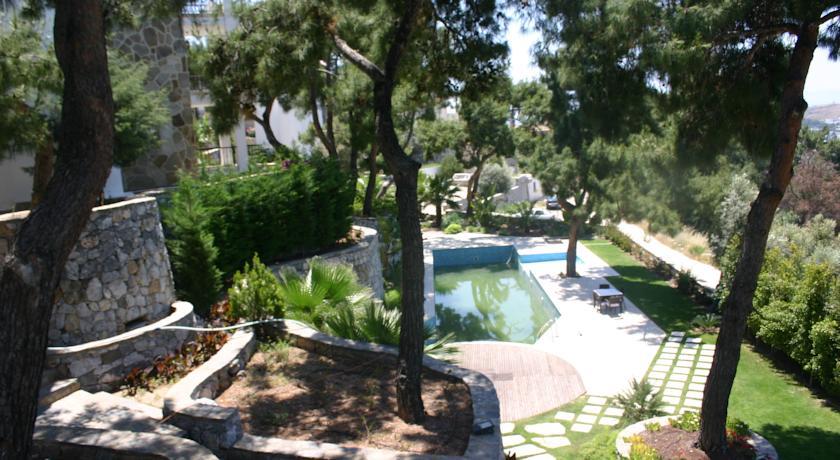 Artemisia Apartment