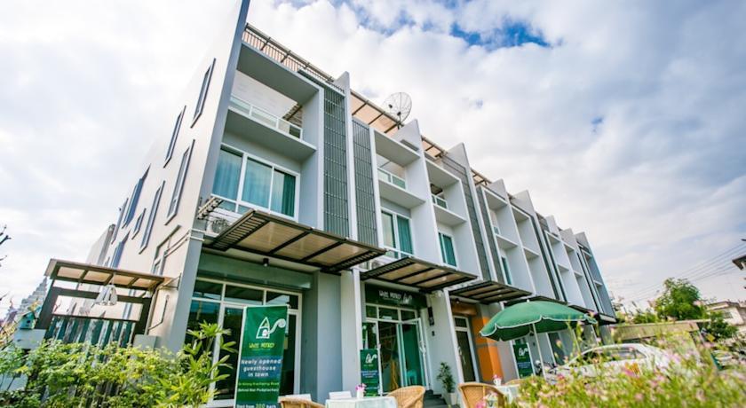 Гостевой дом White Monkey Guesthouse