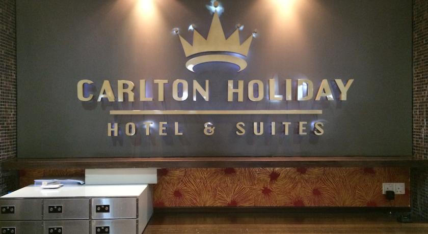 Отель Carlton Holiday Hotel & Suites