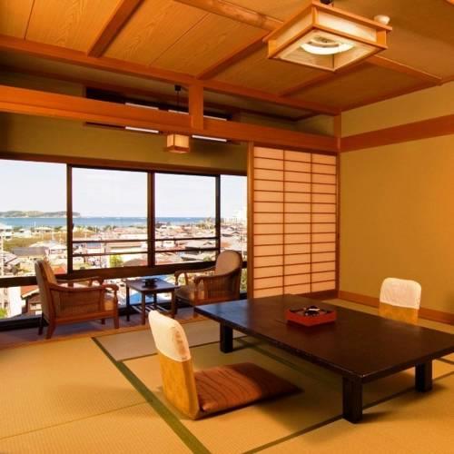 Отель Katsuura Kanko Hotel