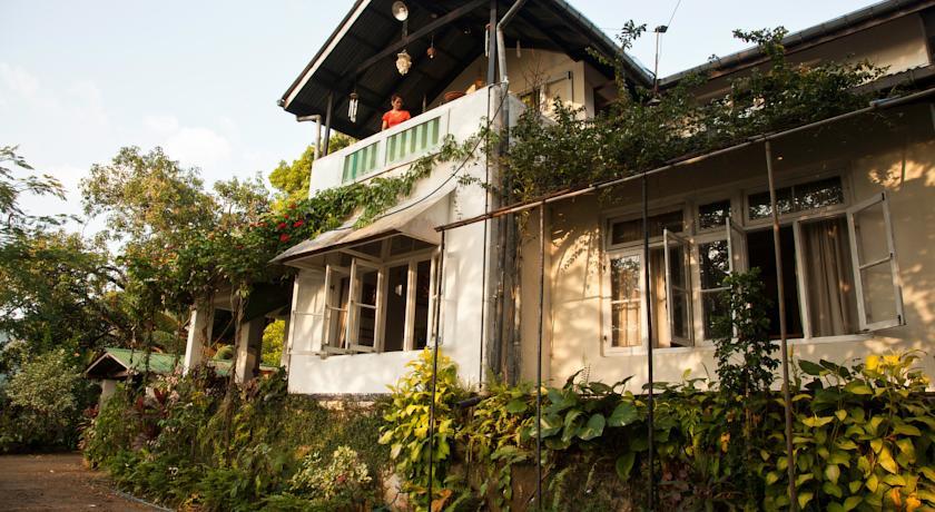 Отель Halgolla Plantation Home