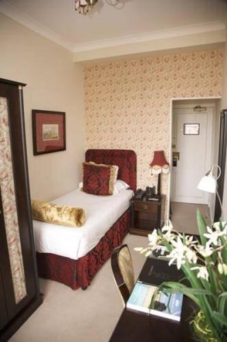 Отель Lansdowne Place Hotel