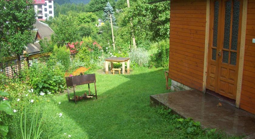 Апартаменты Cottage Karpatska Tysha