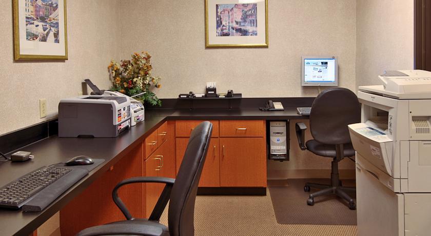 Отель Wingate by Wyndham Cincinnati Blue Ash