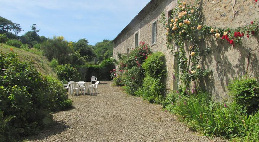 Апартаменты Gîte de La Ferme de La Cour