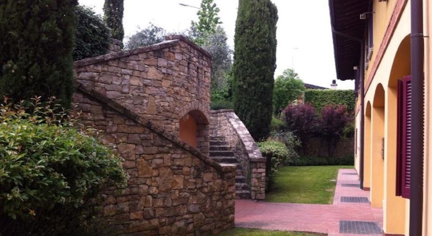 Апартаменты Country House