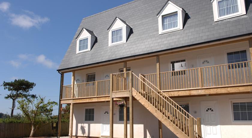 Отель Ilfracombe Holiday Park