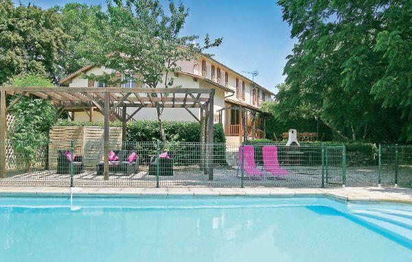 Апартаменты Holiday home La Pommeraie 52
