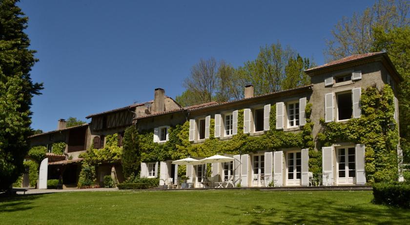 Гостевой дом Chambres d'hôtes Domaine du Hameau Baylesse
