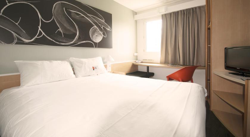 Отель Ibis Reims Tinqueux