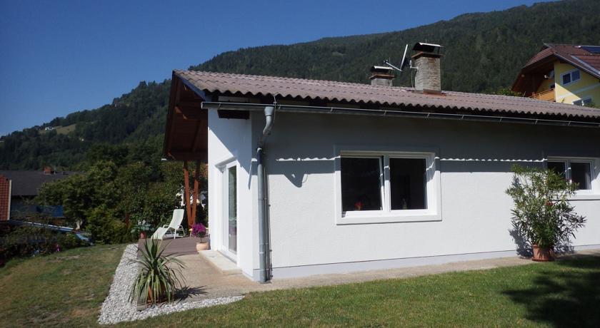 Отель Bungalow Seeblick Ossiacher See