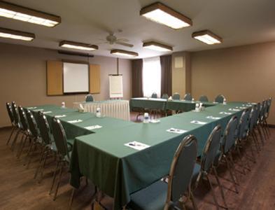 Отель Travelodge Barrie on Bayfield