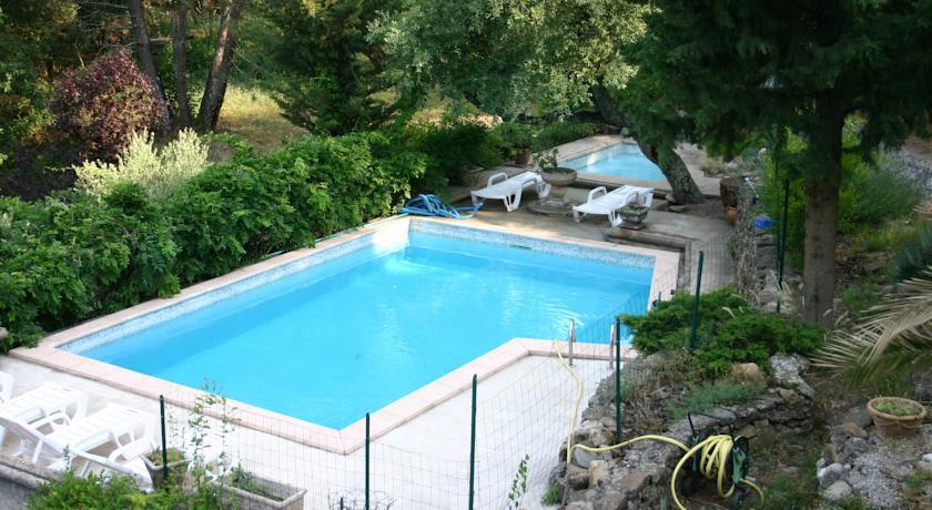 Апартаменты La Vieille Bastide