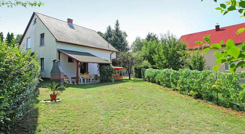 Апартаменты Holiday home Balatonfoldvar Balatonszarszo