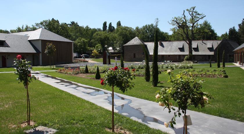 Отель Loire & Sens