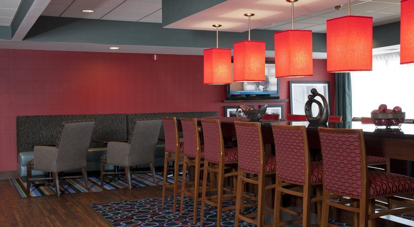 Отель Hampton Inn Grand Rapids-South