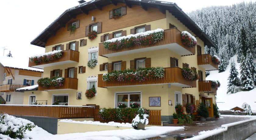 Отель Hotel I Rododendri