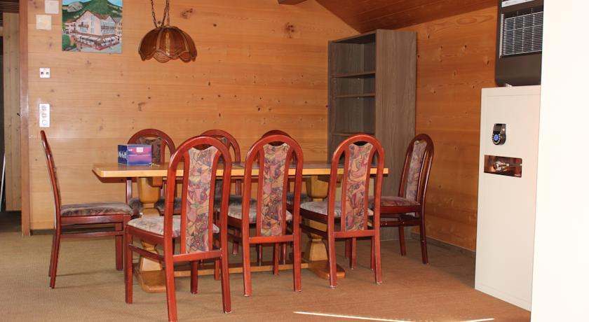 Апартаменты Rössli Holiday Apartment
