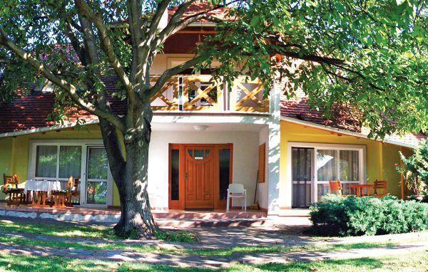 Апартаменты Apartment Balatonkeresztúr 48