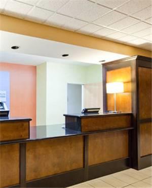 Отель Holiday Inn Express Hotel & Suites WAUSEON
