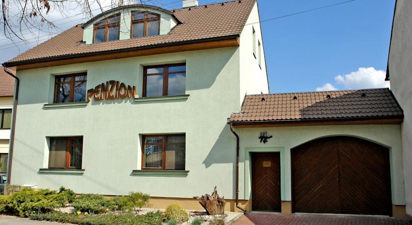 Гостевой дом Penzion Na náměstí Buchlovice