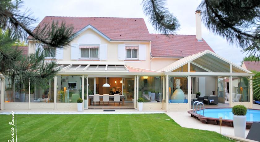 Вилла La Villa de la Gondoire