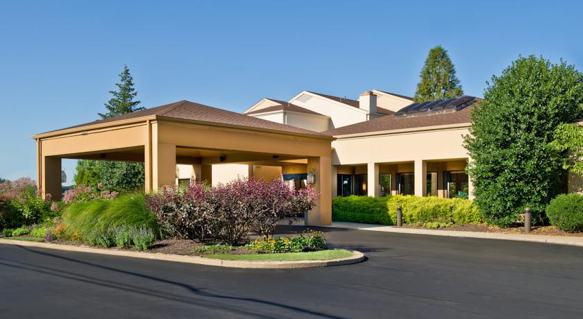 Отель Courtyard Philadelphia Willow Grove