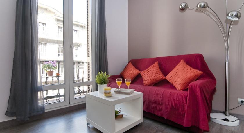 Amical Apartments Barcelona Center