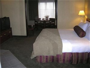 Отель Oxford Suites Hotel Chico