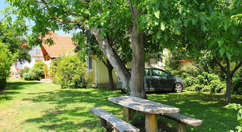 Апартаменты Apartment Balatonmariafurdo 5