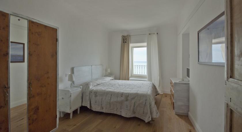 Мини-отель B&B Tre finestre sul mare